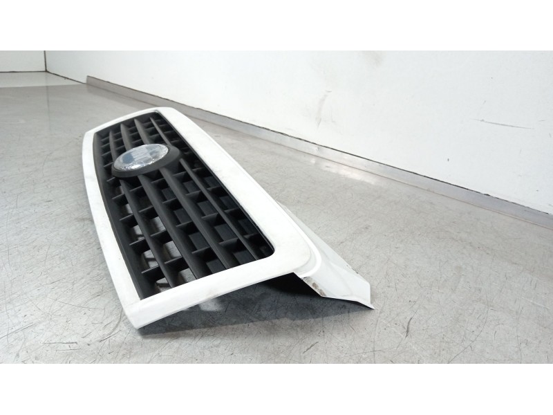 Recambio de rejilla delantera para fiat doblo furgoneta/monovolumen (223_) 1.9 jtd referencia OEM IAM 735395576  