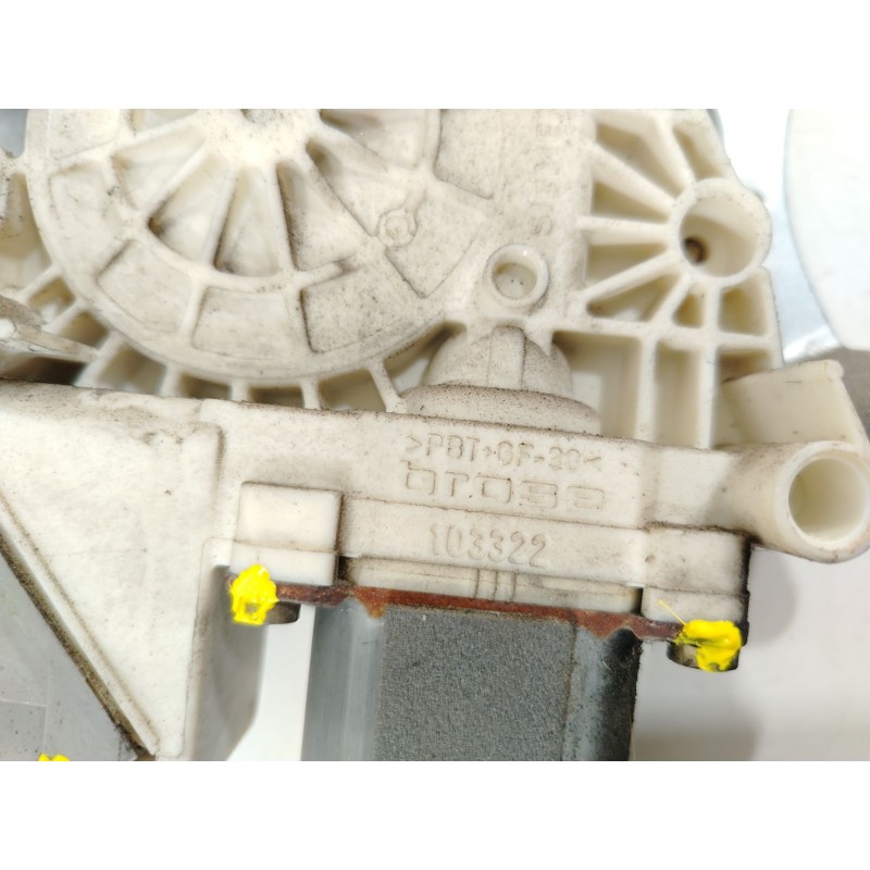 Recambio de elevalunas delantero izquierdo para citroën xsara picasso (n68) 2.0 hdi referencia OEM IAM 1137328075 103315102 