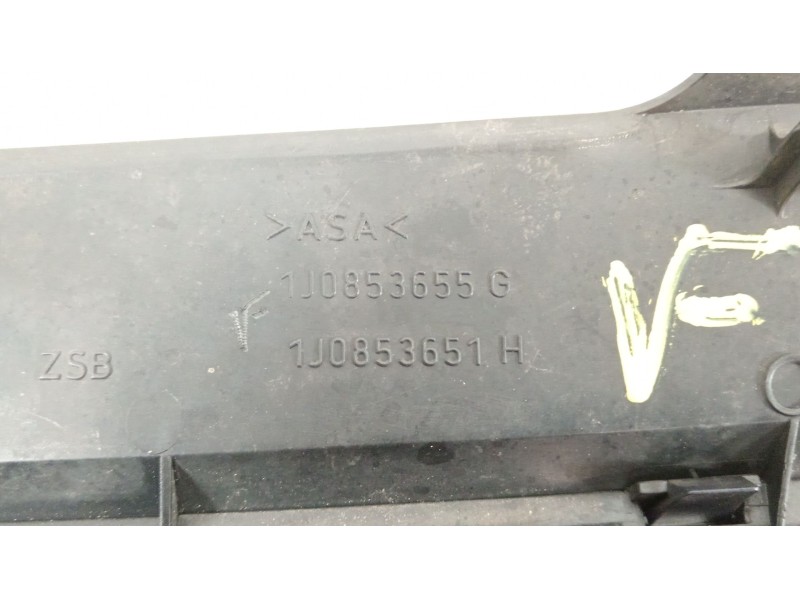 Recambio de rejilla delantera para volkswagen golf iv (1j1) 1.9 tdi referencia OEM IAM 1J0853655G 1J0853651H 1J0853653A