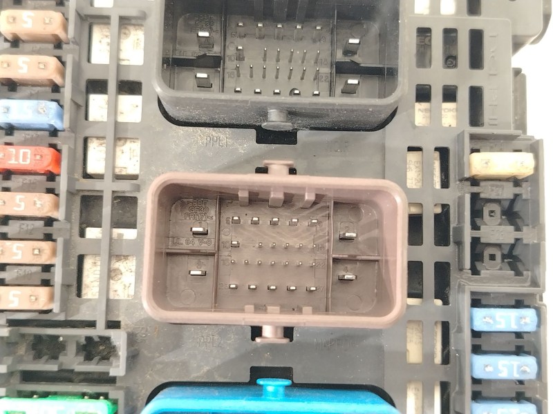 Recambio de caja reles / fusibles para citroën ds5 2.0 bluehdi 180 referencia OEM IAM 9810296480 BSMZ0601 