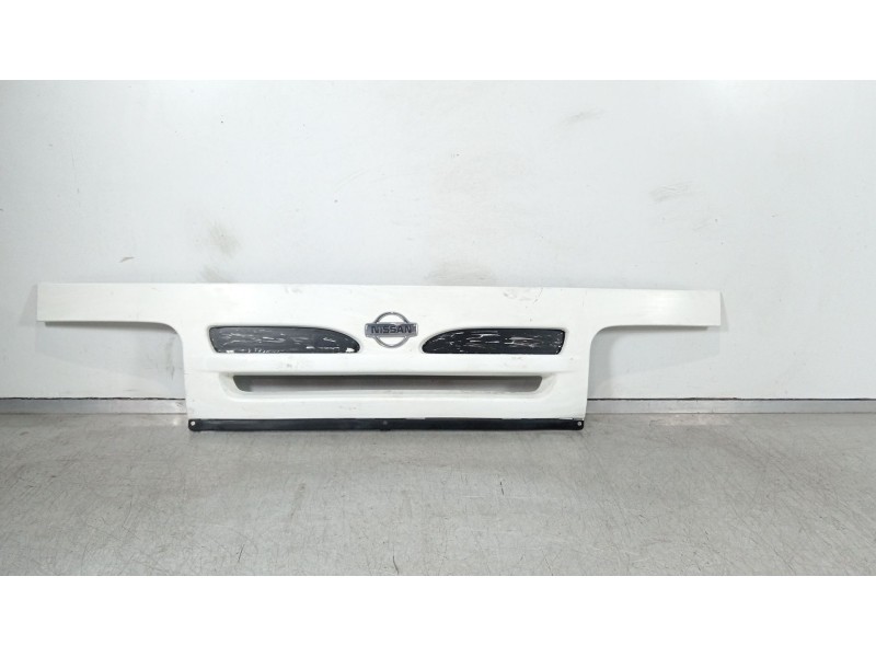 Recambio de rejilla delantera para nissan cabstar e (tl_, vl_) 75.28 (tl0) referencia OEM IAM 62310F3900 623109X200 
