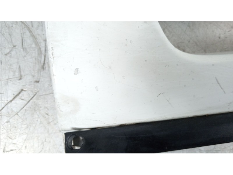 Recambio de rejilla delantera para nissan cabstar e (tl_, vl_) 75.28 (tl0) referencia OEM IAM 62310F3900 623109X200 