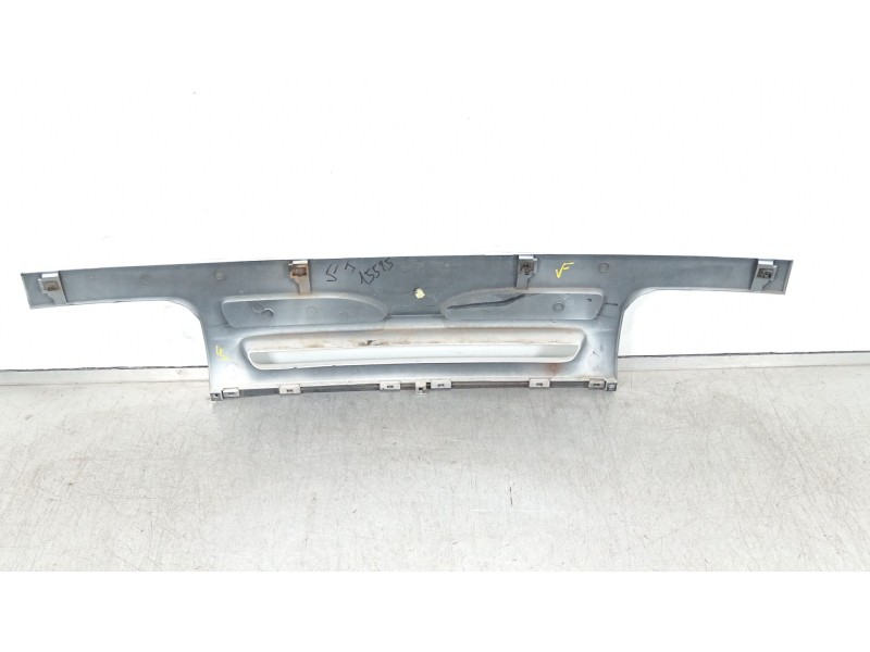 Recambio de rejilla delantera para nissan cabstar e (tl_, vl_) 75.28 (tl0) referencia OEM IAM 62310F3900 623109X200 