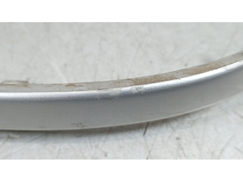 Recambio de rejilla delantera para seat ibiza ii (6k1) 1.9 d referencia OEM IAM 6K0854643 6K0853601D 