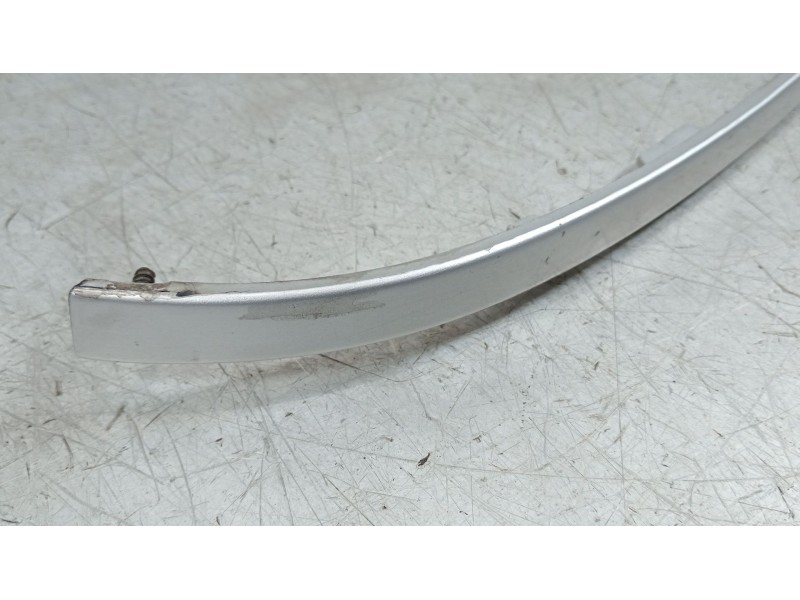 Recambio de rejilla delantera para seat ibiza ii (6k1) 1.9 d referencia OEM IAM 6K0854643 6K0853601D 