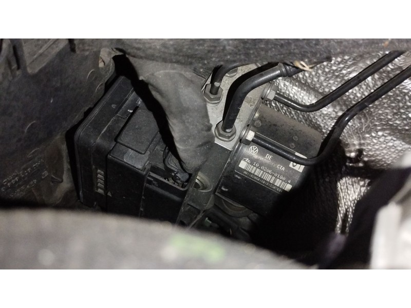 Recambio de abs para volkswagen golf v (1k1) 1.9 tdi referencia OEM IAM 1K0614517M 1K0907379Q 