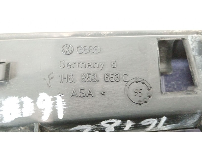 Recambio de rejilla delantera para volkswagen golf iii (1h1) 1.9 d referencia OEM IAM 1H6853653C 191853601H 
