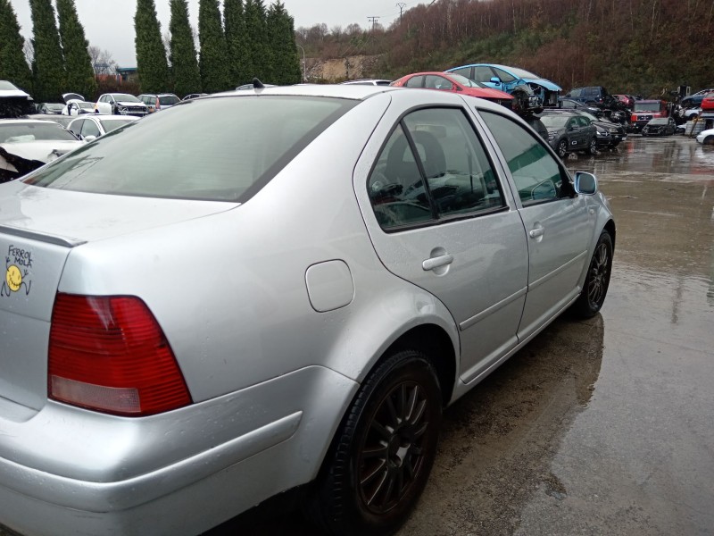volkswagen bora i (1j2) del año 2001