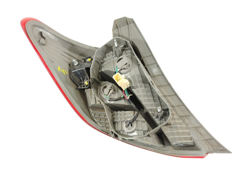 Recambio de piloto trasero derecho para toyota yaris (_p13_) 1.4 d (nlp130_) referencia OEM IAM 815510D370  