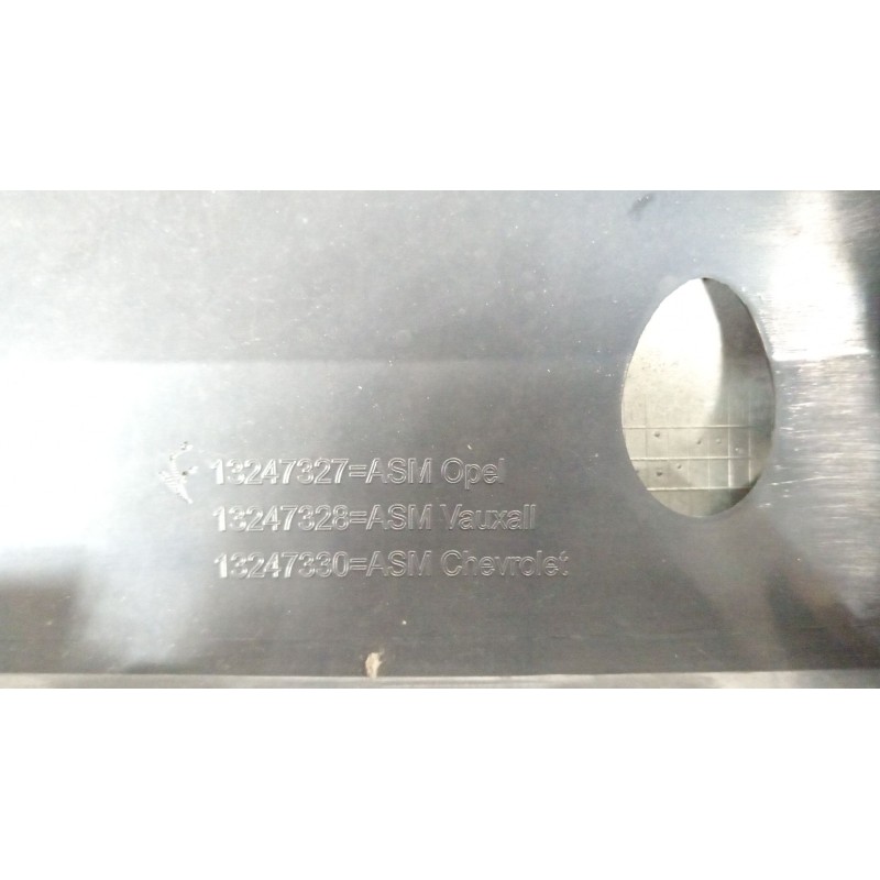 Recambio de rejilla delantera para opel zafira / zafira family b (a05) 1.8 (m75) referencia OEM IAM 13247331 13247327 