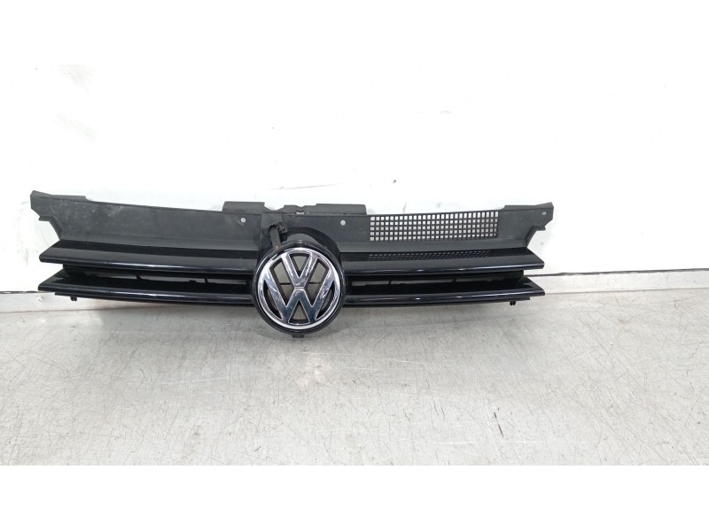 Recambio de rejilla delantera para volkswagen golf iv (1j1) 1.9 tdi referencia OEM IAM 1J0853655G 1J0853651H 1J0853653C