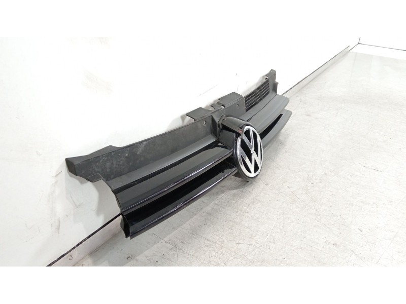 Recambio de rejilla delantera para volkswagen golf iv (1j1) 1.9 tdi referencia OEM IAM 1J0853655G 1J0853651H 1J0853653C