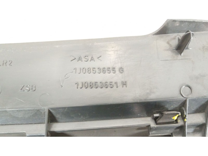 Recambio de rejilla delantera para volkswagen golf iv (1j1) 1.9 tdi referencia OEM IAM 1J0853655G 1J0853651H 1J0853653C