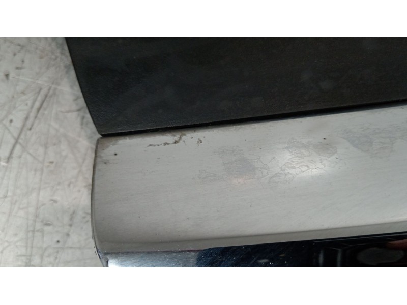 Recambio de rejilla delantera para opel astra h (a04) 1.4 (l48) referencia OEM IAM 13225780 461088395 13225775