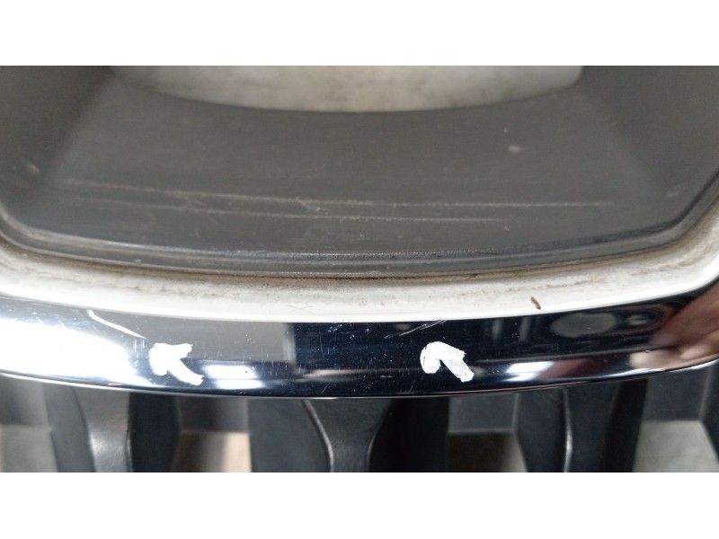 Recambio de rejilla delantera para skoda rapid spaceback (nh1) 1.4 tdi referencia OEM IAM 5JA853668  