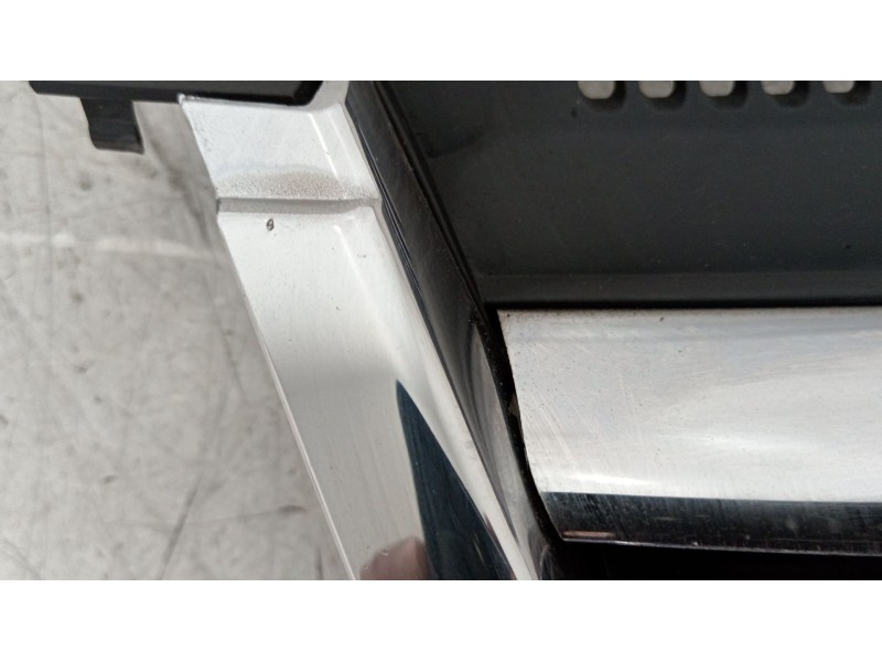 Recambio de rejilla delantera para volkswagen golf v variant (1k5) 1.9 tdi referencia OEM IAM 1k5853651P 1K5858651 1K5853600