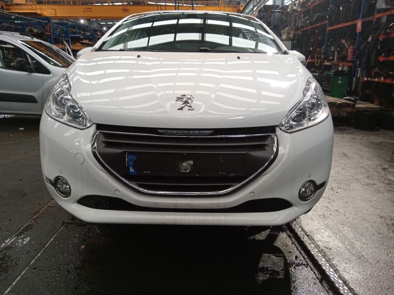 Recambio de paragolpes delantero para peugeot 208 i (ca_, cc_) 1.2 vti 82 referencia OEM IAM 967294477  