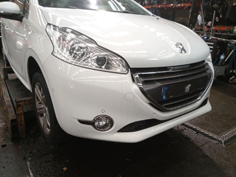 Recambio de paragolpes delantero para peugeot 208 i (ca_, cc_) 1.2 vti 82 referencia OEM IAM 967294477  