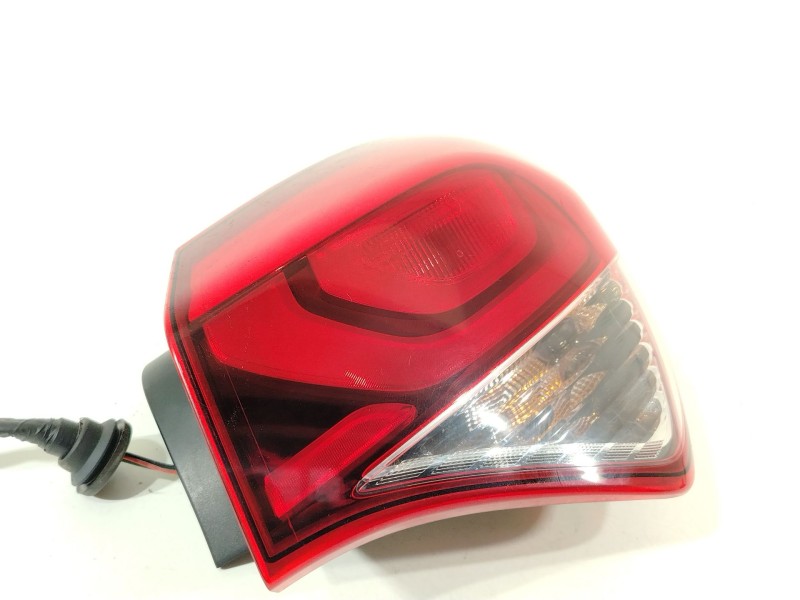 Recambio de piloto trasero derecho para hyundai i20 classic referencia OEM IAM 92402C8000  