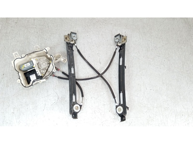 Recambio de elevalunas delantero izquierdo para seat altea (5p1) 1.9 tdi referencia OEM IAM 5P0837401A 1T0959701A 1K0959793D