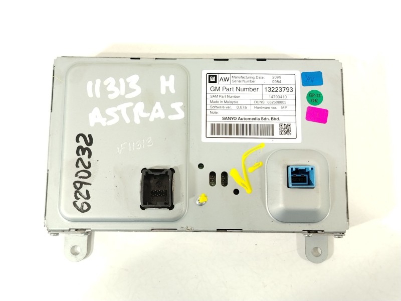 Recambio de pantalla multifuncion para opel astra j lim. cosmo referencia OEM IAM 13223793 14799410 