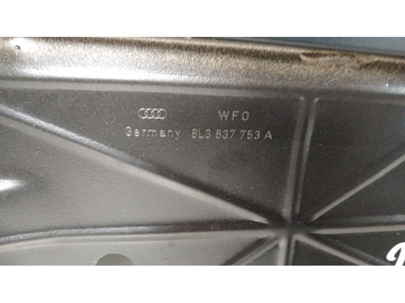 Recambio de elevalunas delantero izquierdo para audi a3 (8l1) 1.8 referencia OEM IAM 8L3837753A 8L3837397A 