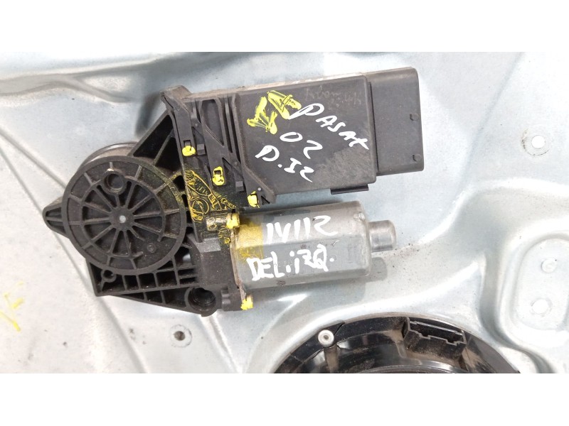Recambio de elevalunas delantero izquierdo para volkswagen passat b5.5 (3b3) 1.9 tdi referencia OEM IAM 3B1837461 3B4837755D 