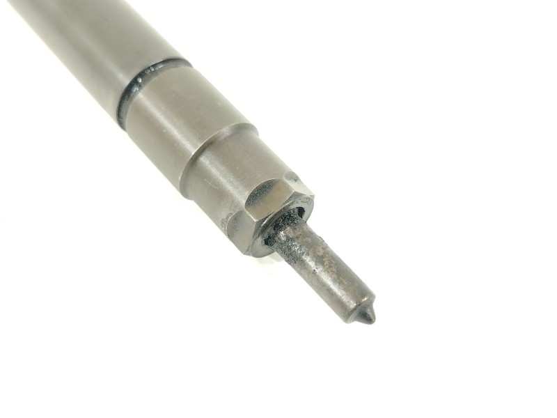 Recambio de inyector para volvo xc90 i (275) d5 awd referencia OEM IAM 8658352 0445110078 