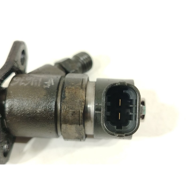 Recambio de inyector para volvo xc70 i cross country (295) d5 xc awd referencia OEM IAM 8658352 0445110078 