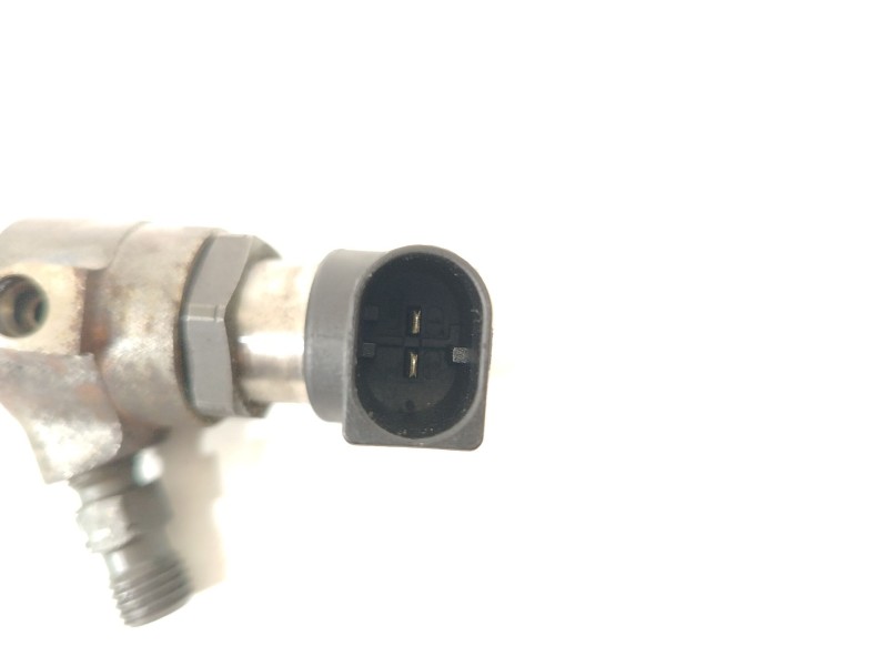 Recambio de inyector para seat ibiza iv (6j5, 6p1) 1.6 tdi referencia OEM IAM 03L130277S  