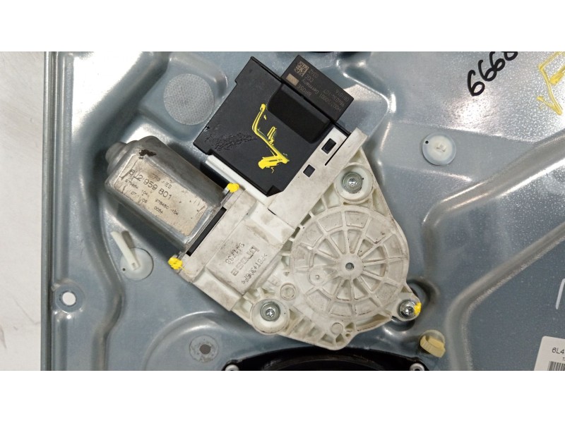 Recambio de elevalunas delantero derecho para seat ibiza iii (6l1) 1.4 16v referencia OEM IAM 6L4837752EQ 6L2959801 6L4837756S