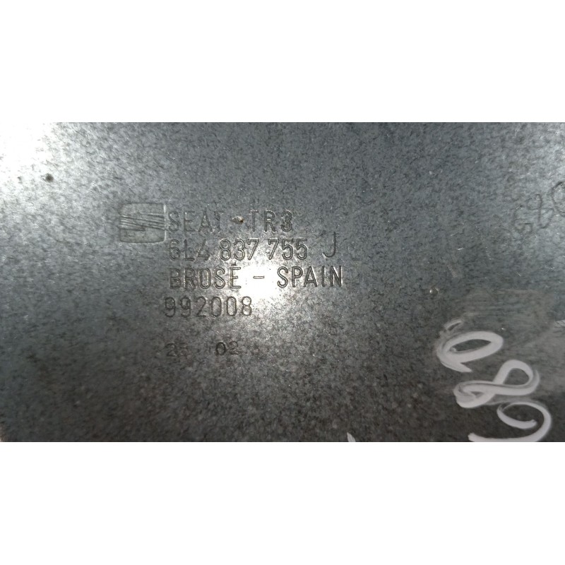 Recambio de elevalunas delantero izquierdo para seat ibiza iii (6l1) 1.9 tdi referencia OEM IAM 6L4837751R 6Q2959802A 6L4837755J