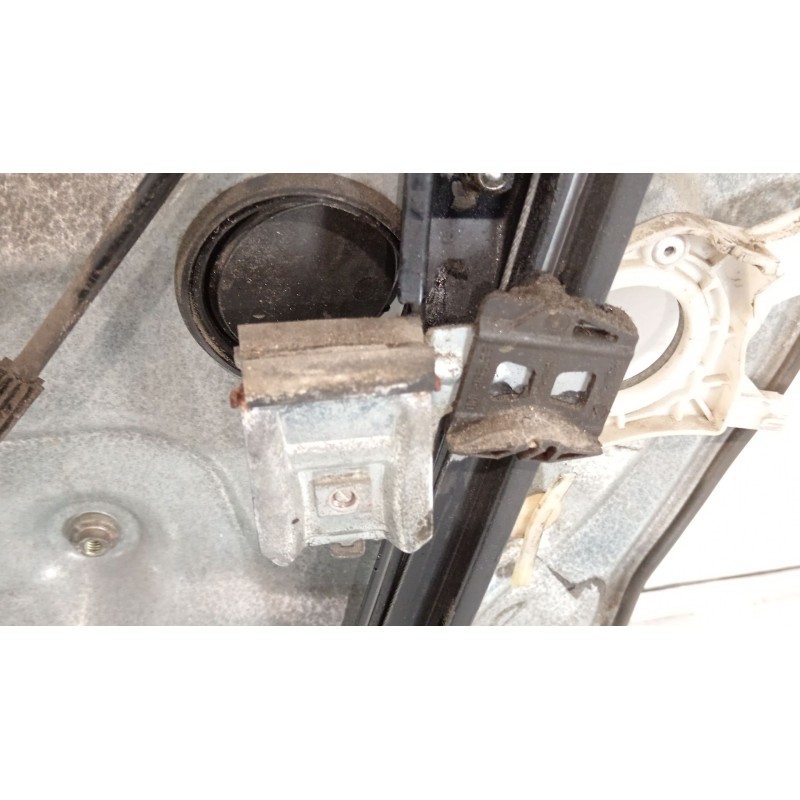 Recambio de elevalunas delantero izquierdo para seat ibiza iii (6l1) 1.9 tdi referencia OEM IAM 6L4837751R 6Q2959802A 6L4837755J