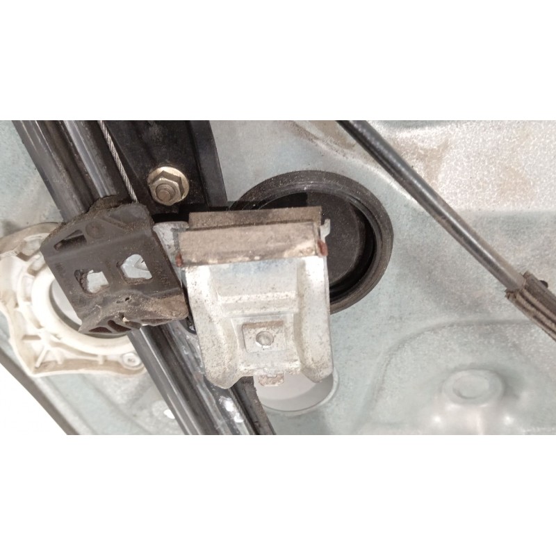 Recambio de elevalunas delantero derecho para seat ibiza iii (6l1) 1.9 tdi referencia OEM IAM 6L4837752AQ 6Q2959801A 6L4837756H