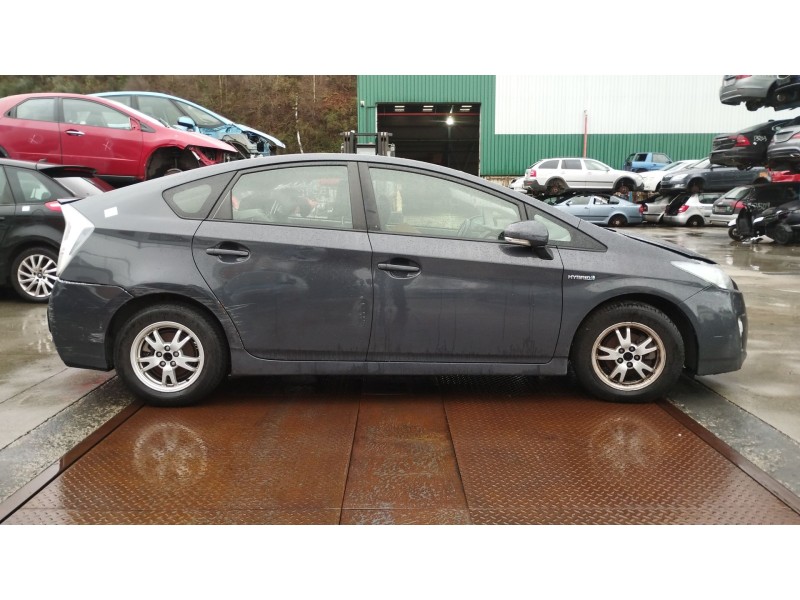 toyota prius (_w3_) del año 2010