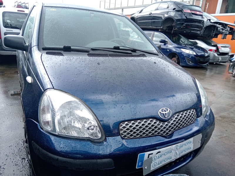 toyota yaris (_p1_) del año 2004