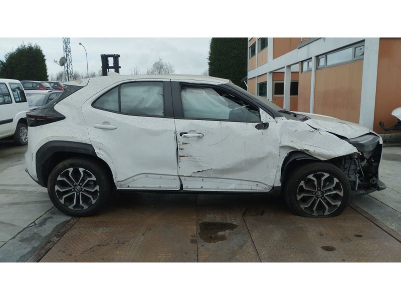 toyota yaris (_p21_, _pa1_, _ph1_) del año 2023