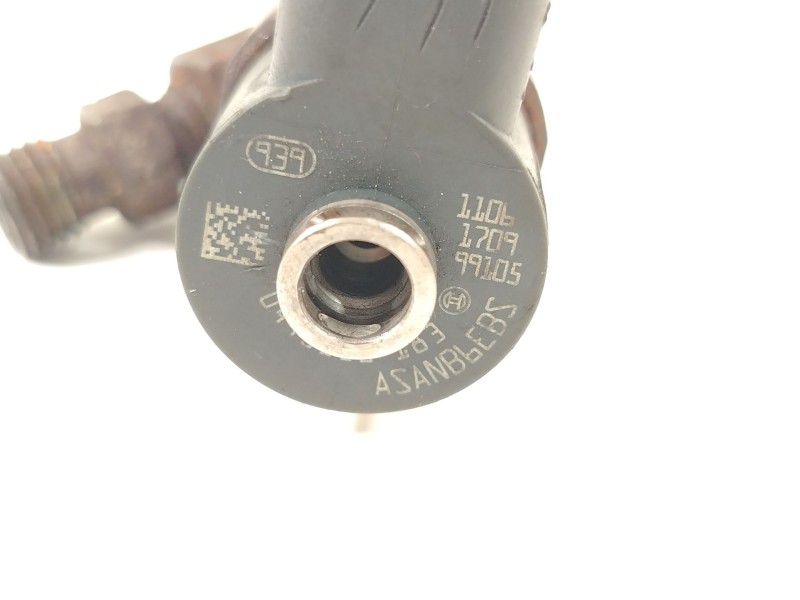 Recambio de inyector para opel corsa d catch me referencia OEM IAM 0445110183  