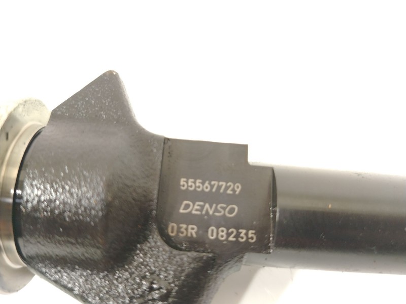 Recambio de inyector para opel astra j sports tourer selective referencia OEM IAM 55567729  