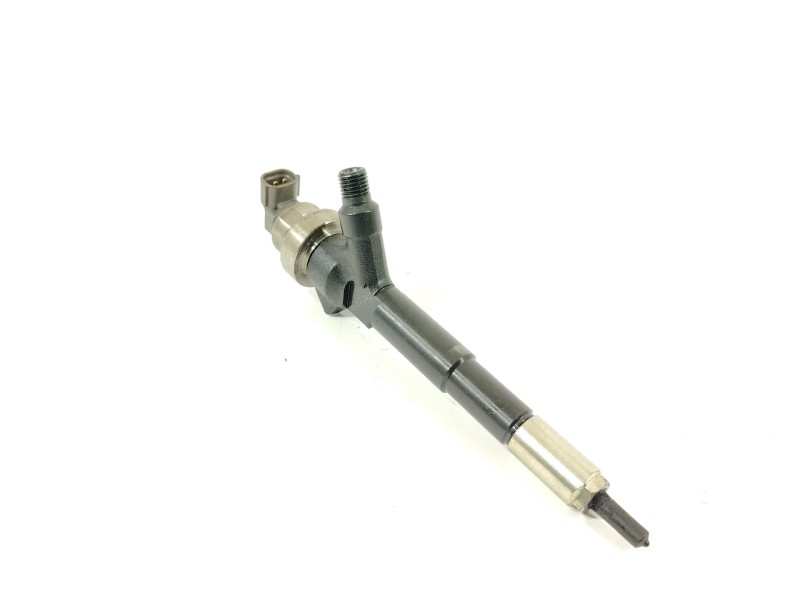 Recambio de inyector para opel astra j sports tourer selective referencia OEM IAM 55567729  