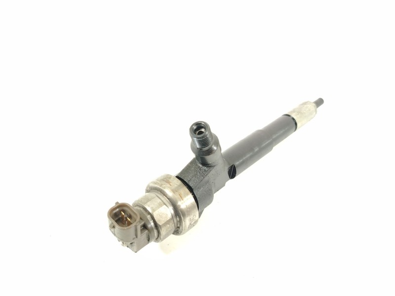 Recambio de inyector para opel astra j sports tourer selective referencia OEM IAM 55567729  