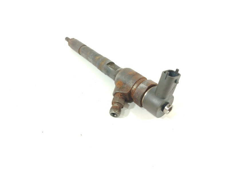 Recambio de inyector para opel corsa d catch me referencia OEM IAM 0445110183  