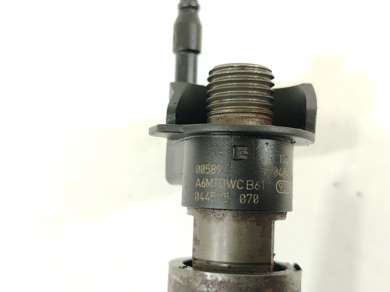 Recambio de inyector para bmw x5 (e70) 3.0d referencia OEM IAM 779272106 0445115070 