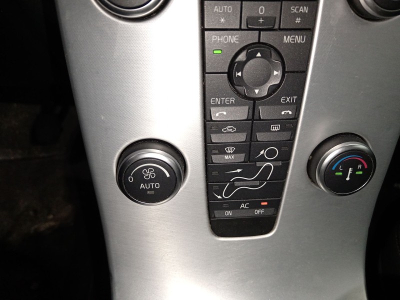 Recambio de mando climatizador para volvo s40 ii (544) 2.0 d referencia OEM IAM 30739249  