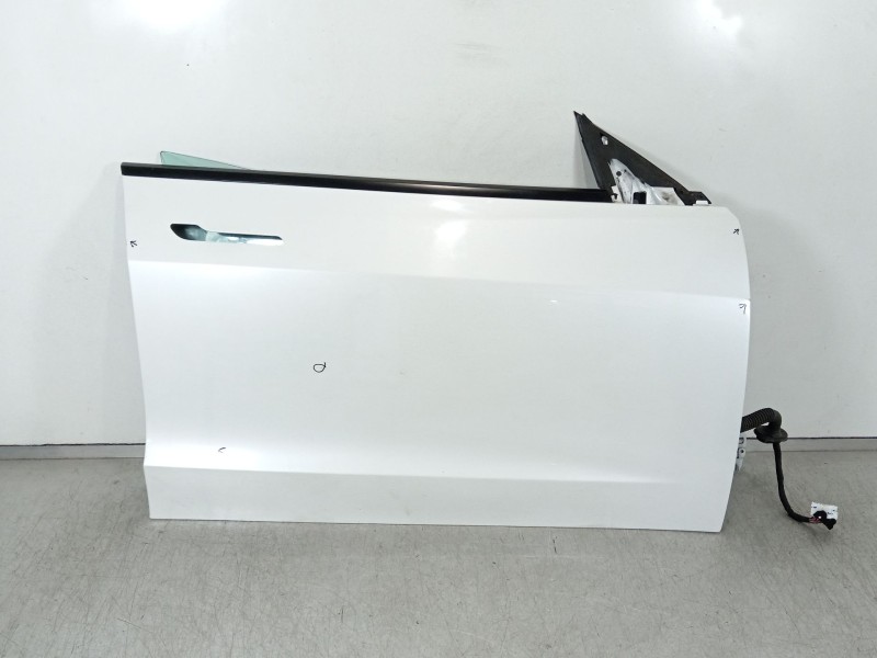 Recambio de puerta delantera derecha para tesla model 3 (5yj3) ev referencia OEM IAM   