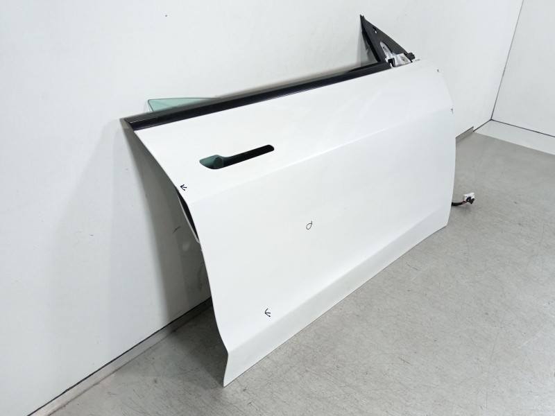 Recambio de puerta delantera derecha para tesla model 3 (5yj3) ev referencia OEM IAM   