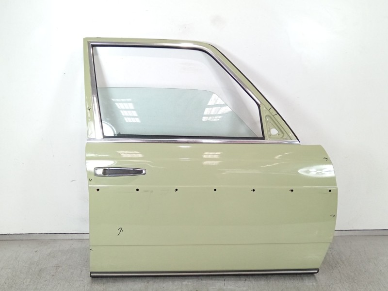 Recambio de puerta delantera derecha para mercedes-benz 123 sedán (w123) 300 d (123.130) referencia OEM IAM W123  
