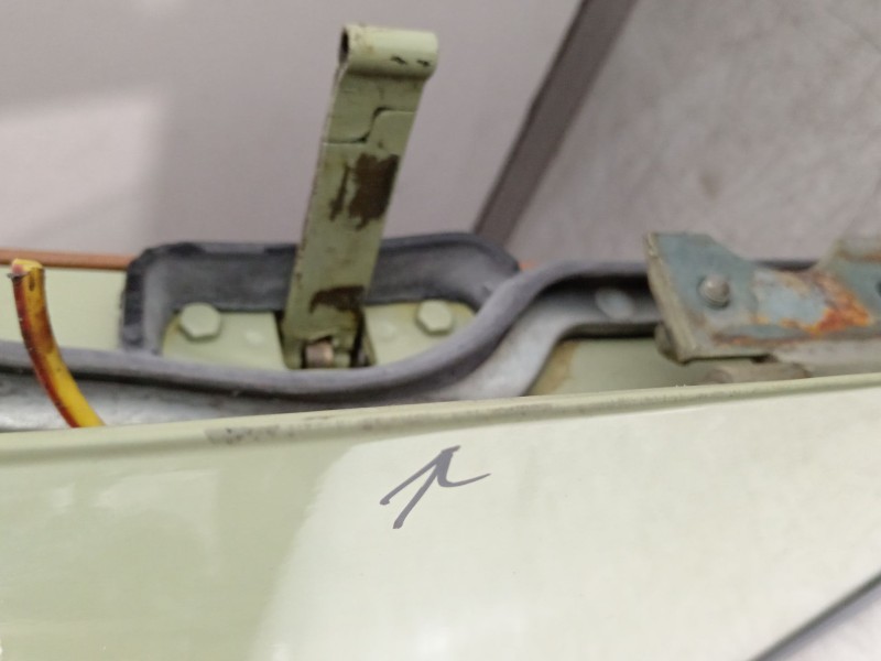 Recambio de puerta delantera derecha para mercedes-benz 123 sedán (w123) 300 d (123.130) referencia OEM IAM W123  