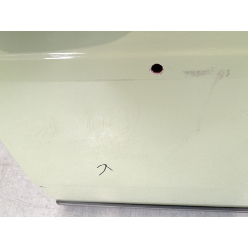 Recambio de puerta delantera derecha para mercedes-benz 123 sedán (w123) 300 d (123.130) referencia OEM IAM W123  