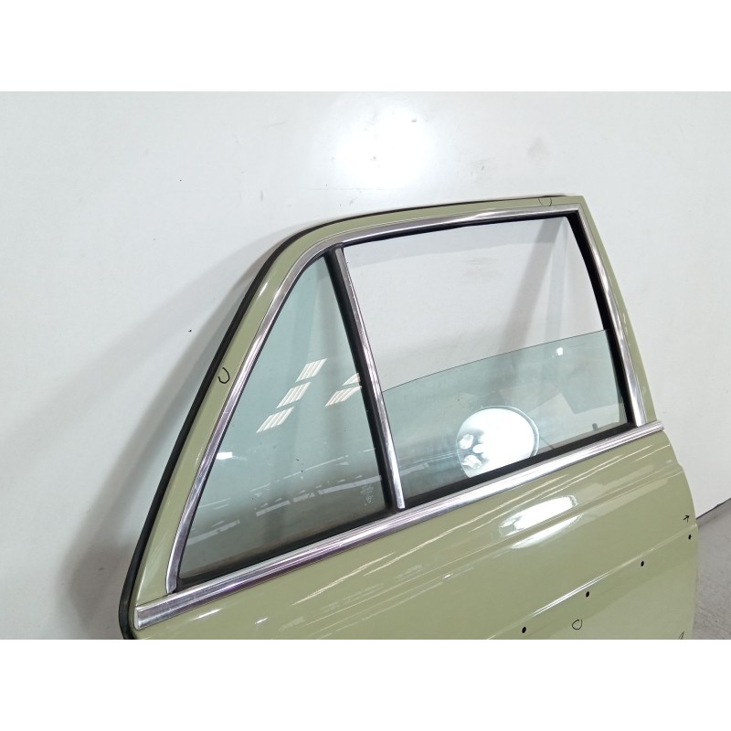 Recambio de puerta trasera derecha para mercedes-benz 123 sedán (w123) 300 d (123.130) referencia OEM IAM W123  